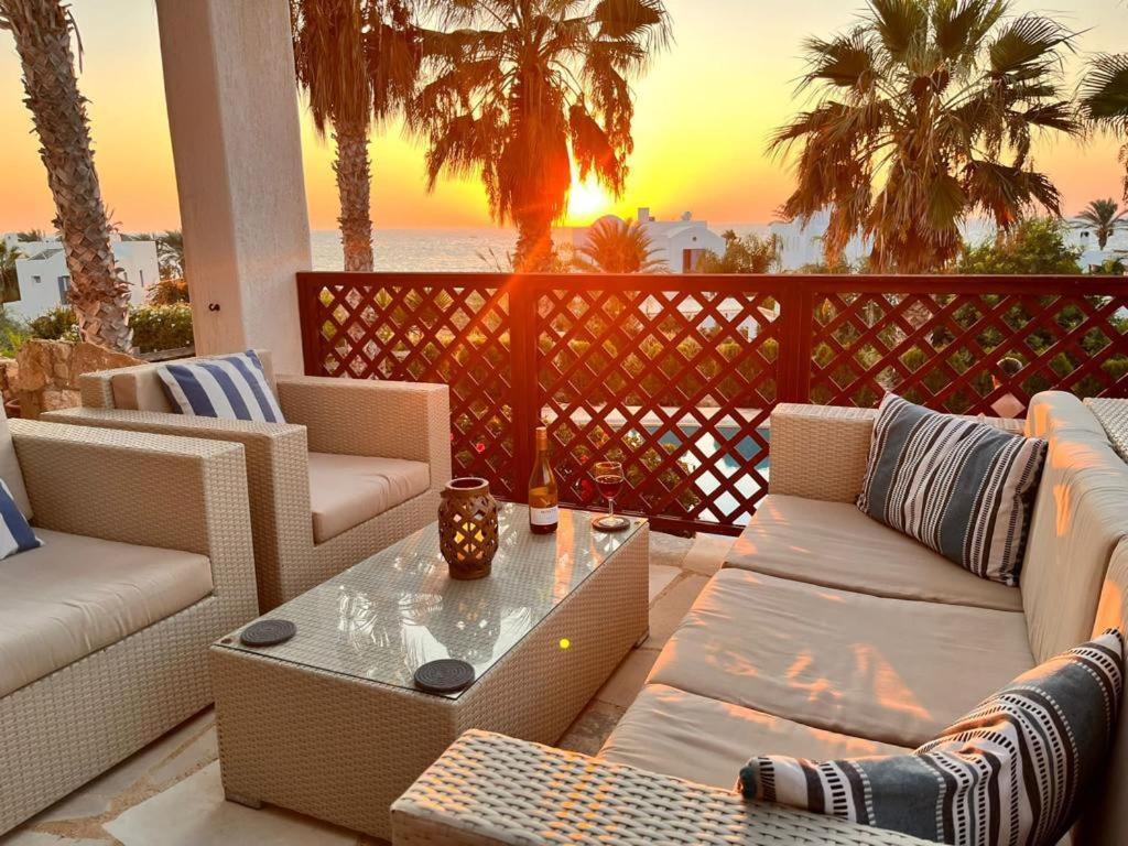 Sky Villa Paphos Eksteriør bilde